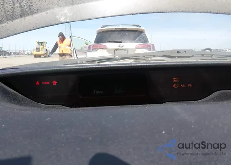 2005 Toyota Prius z USA, uszkodzony, nr VIN JTDKB20U650132172